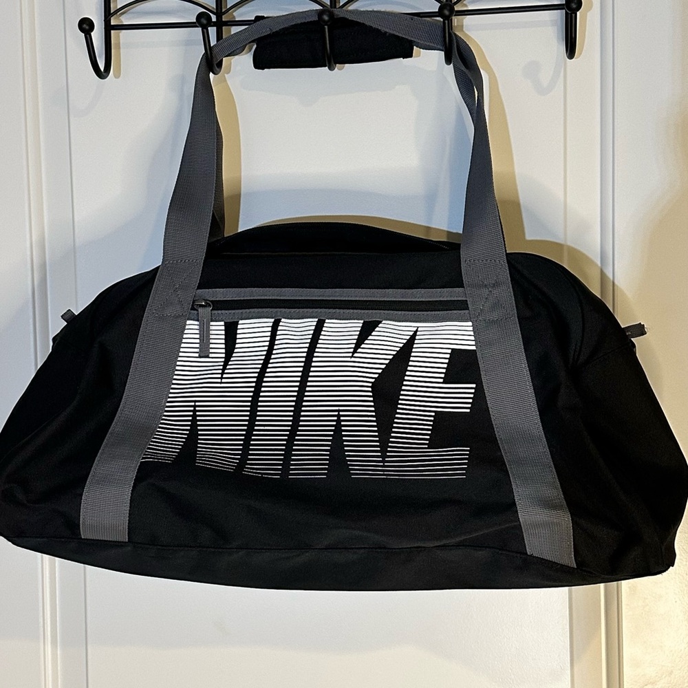 Nike Duffel Gym Bag - Black/Gray